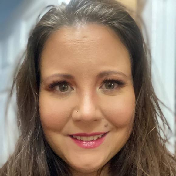 Meet your Posher, Angela - Picture 1 of 1